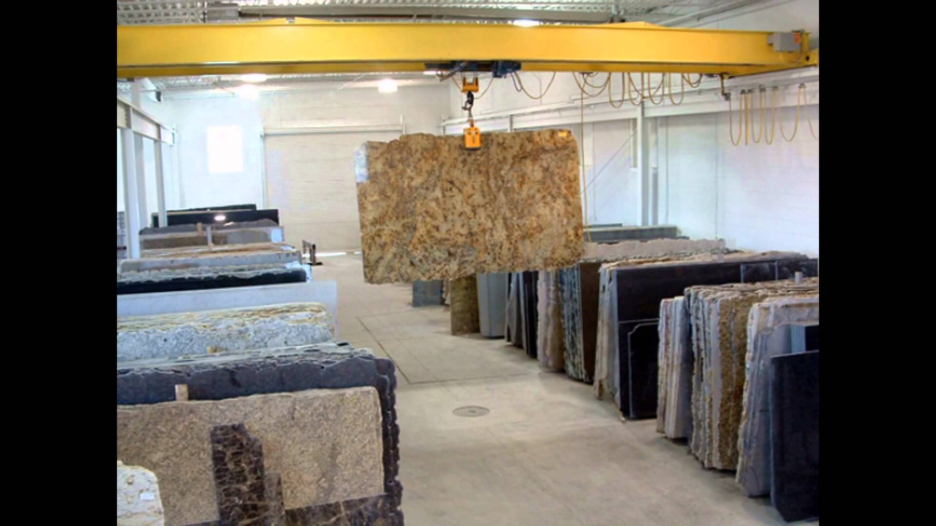 4-ly-do-nen-chon-da-granite-tu-nhien-cho-gia-dinh-ban