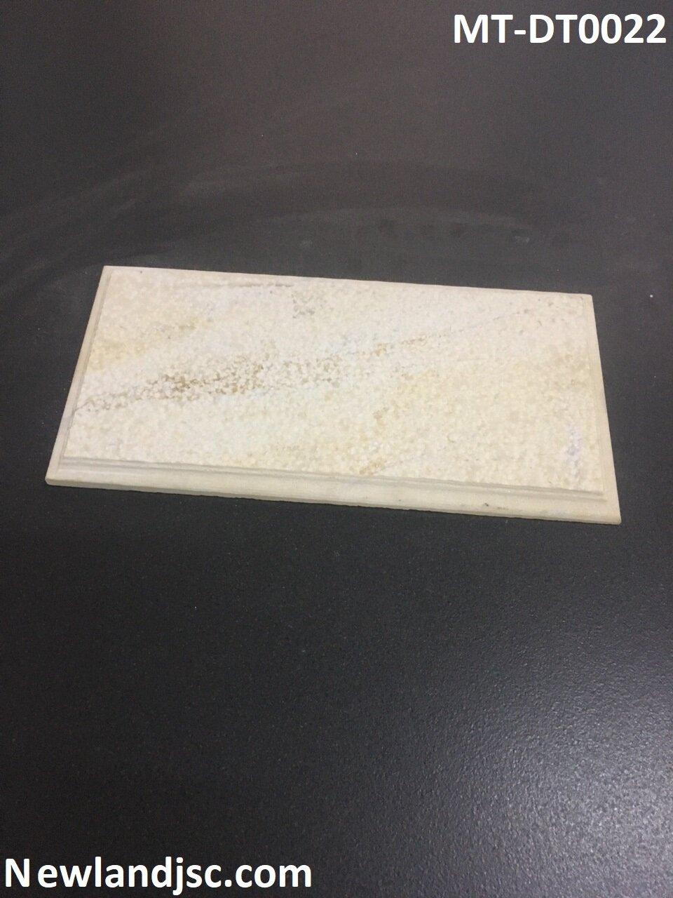 da-gia-co-vang-kt-15x30-mt-dt0022