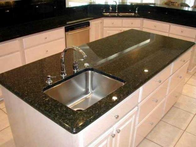 da-ban-bep-granite-nhap-khau