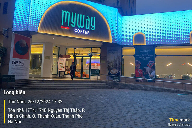 Gạch kính lấy sáng Newlando điểm nhấn thương hiệu My Way Coffee