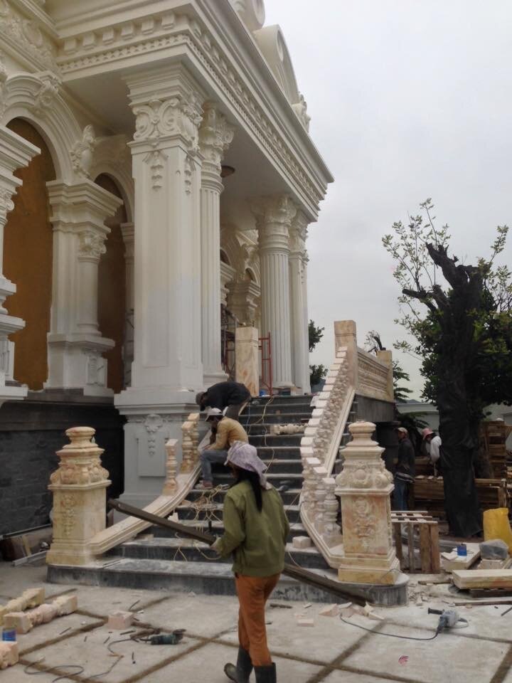 Nang-tam-ngoi-nha-khi-su-dung-lan-can-da-tu-nhien-4